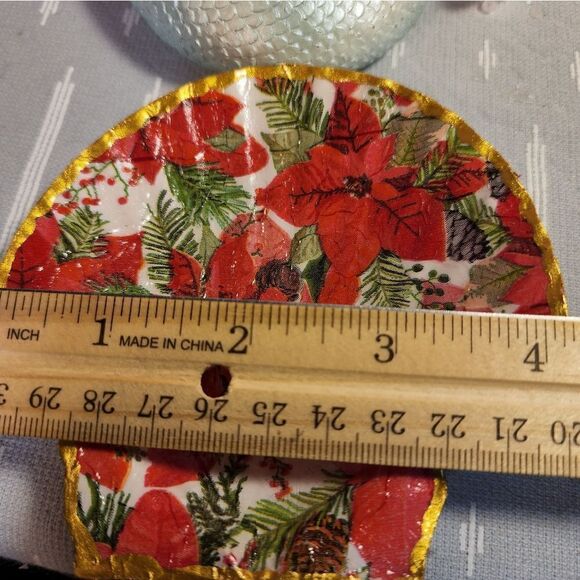 DECOUPAGE SCALLOPED FAN SHELL  - Picture 2 of 2